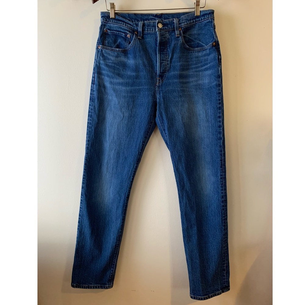 Levi 501’s - medium wash 30x32